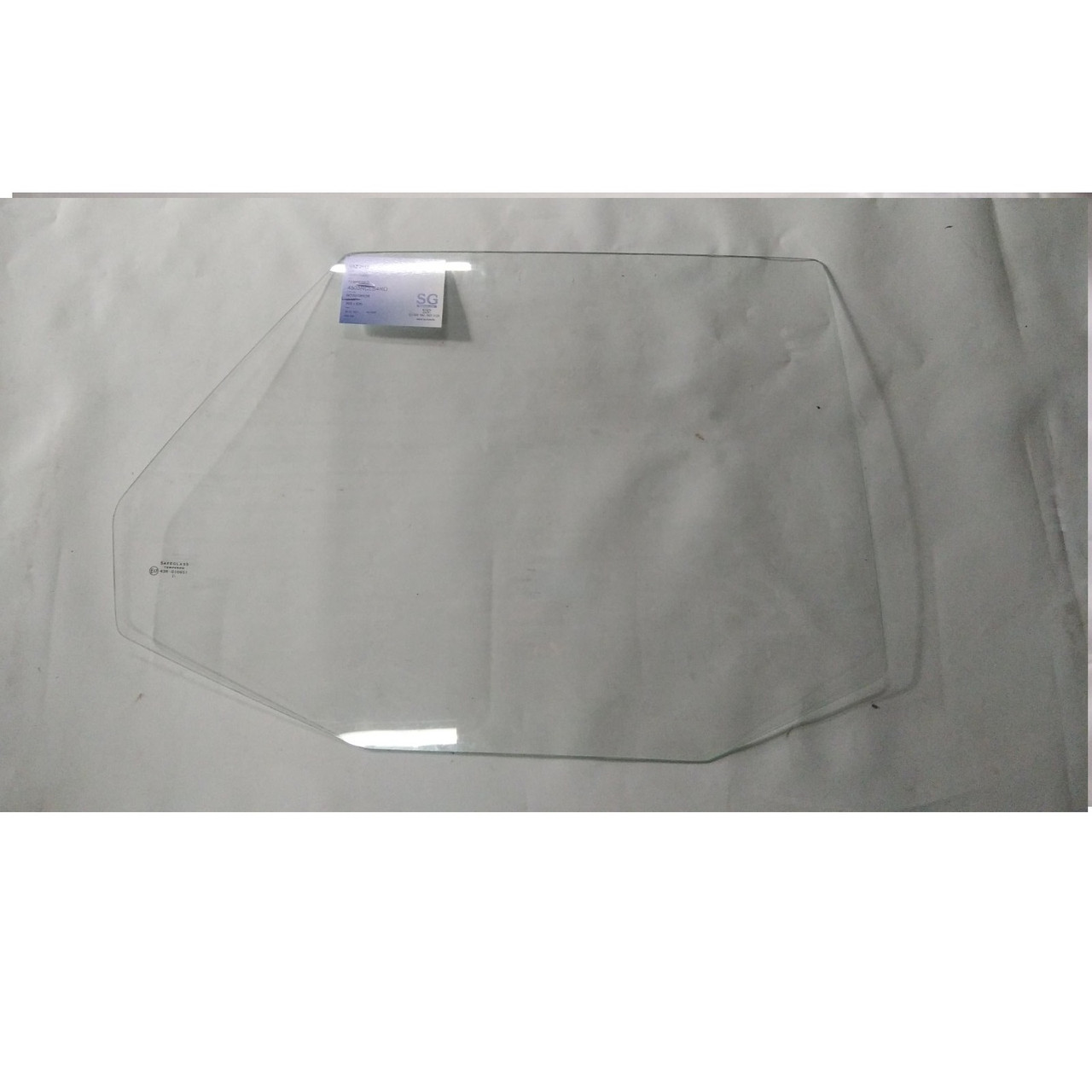 Скло ВАЗ 2110, 2112, 2170, 2172 заднє опускне праве біле (вир-во SafeGlass)