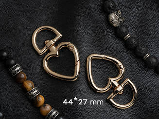 Карабін у формі серця. 44х27мм. Колір "золото".