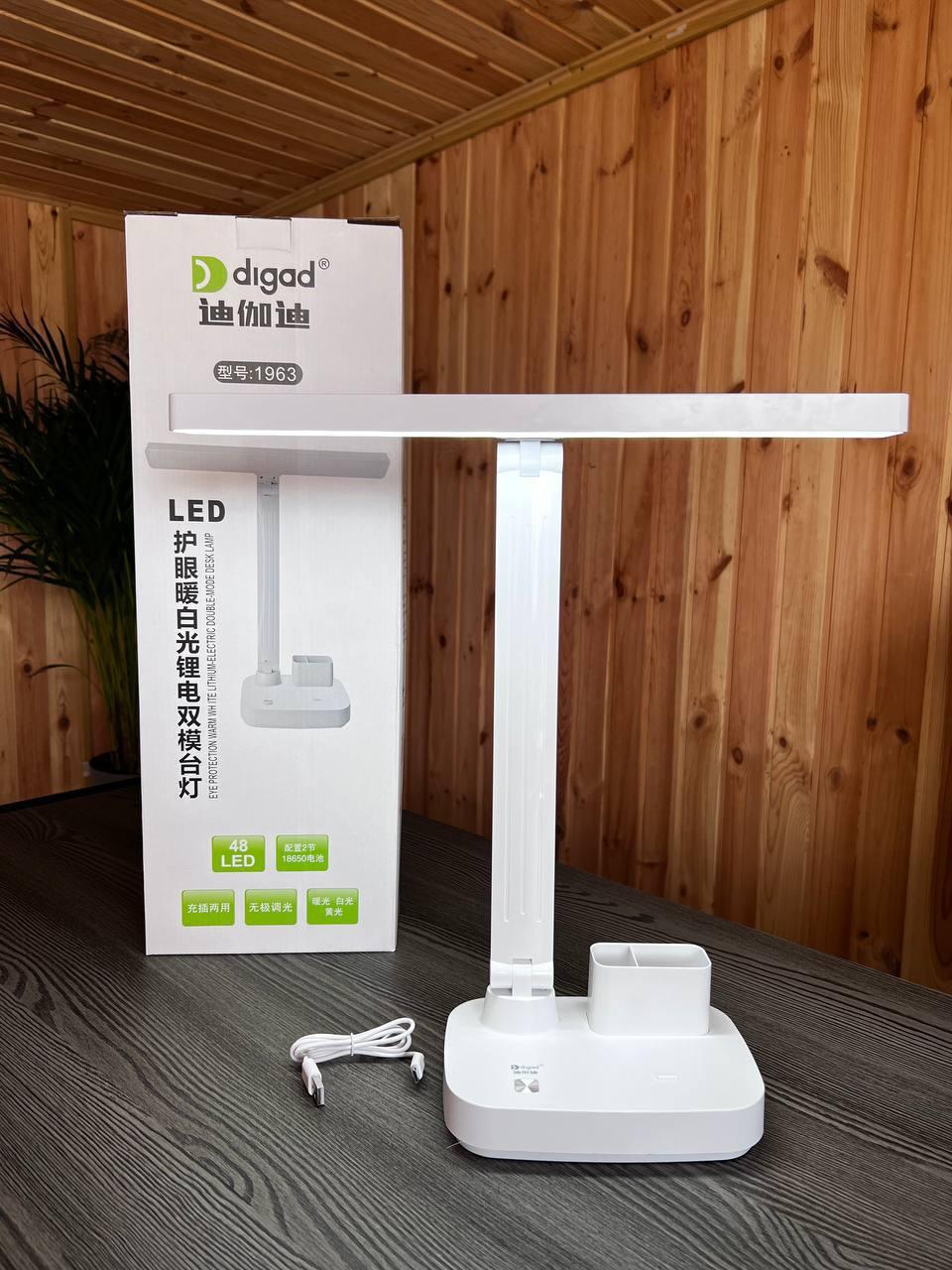 Потужна акумуляторна настільна лампа Digad 1963 на 48 LED 5 W (ЗАРЯДКА ВІД USB/C'ЄМНІ АКУМУЛЯТОРИ) Біла, фото 1