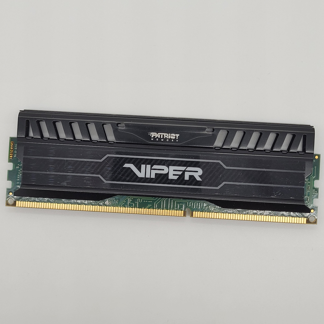 Ігрова оперативна пам'ять Patriot Viper DDR3 8Gb 1600MHz 12800U 2R8 CL10 (PV316G160C0) Б/В