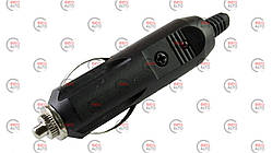 Роз'єм у прикурювач з індикатором та запобіж.