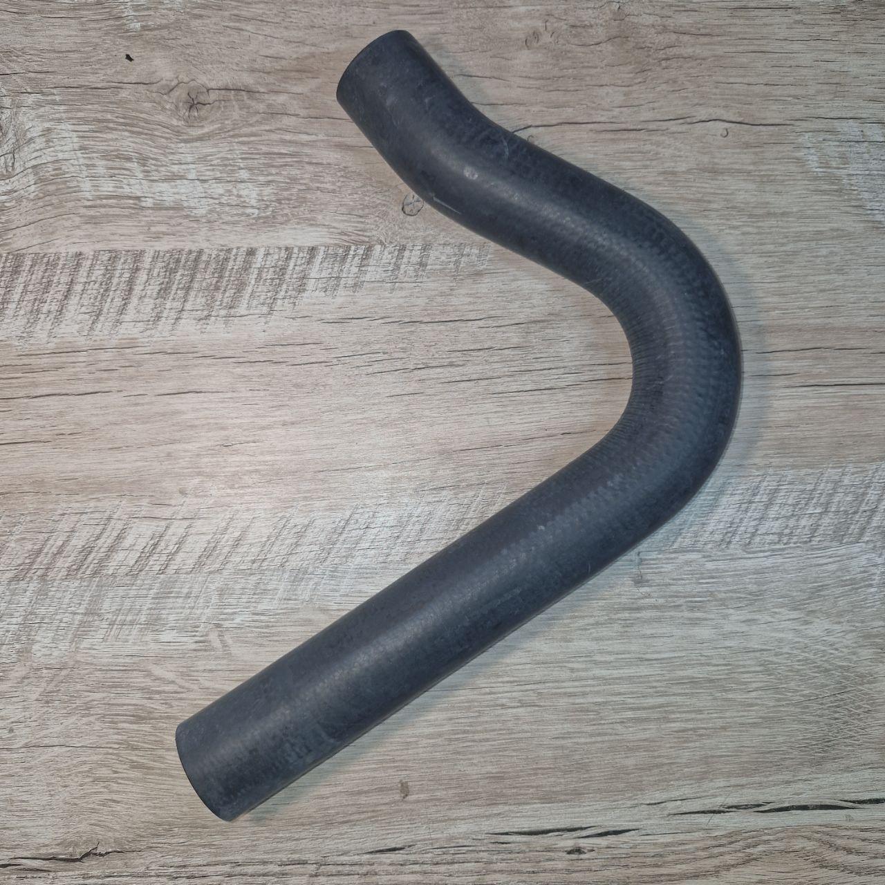 Патрубок радиатора охлаждения MITSUBISHI MR404869 MITSUBISHI PAJERO 00->