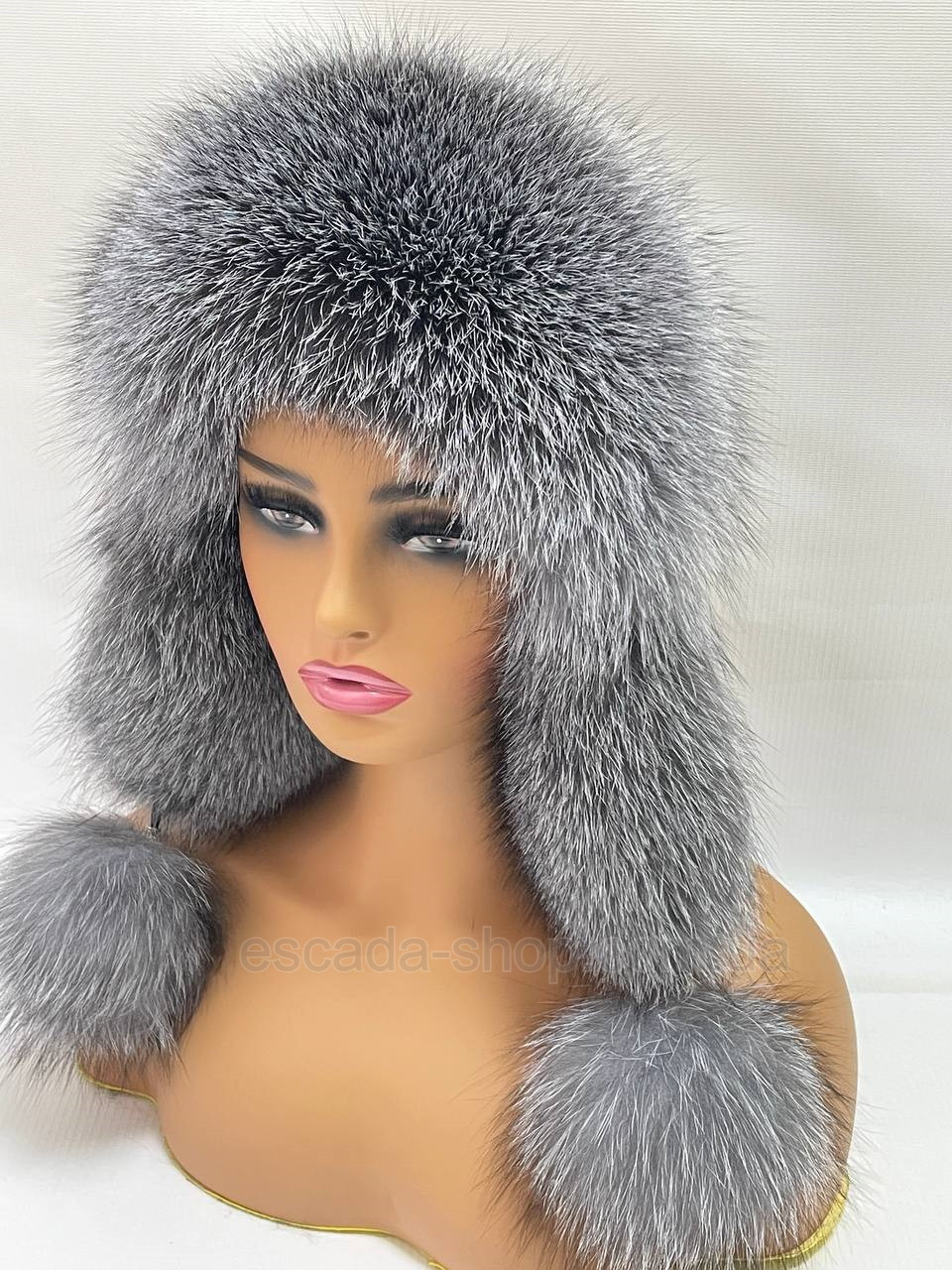 Шапка жіноча з хутра Blyufrost "Вуханка"