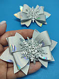 Сніжинки резинки заколки Бантики зі сніжинками Снежинки Снежинка Новогодний набор Новорічні бантики заколочки, фото 3