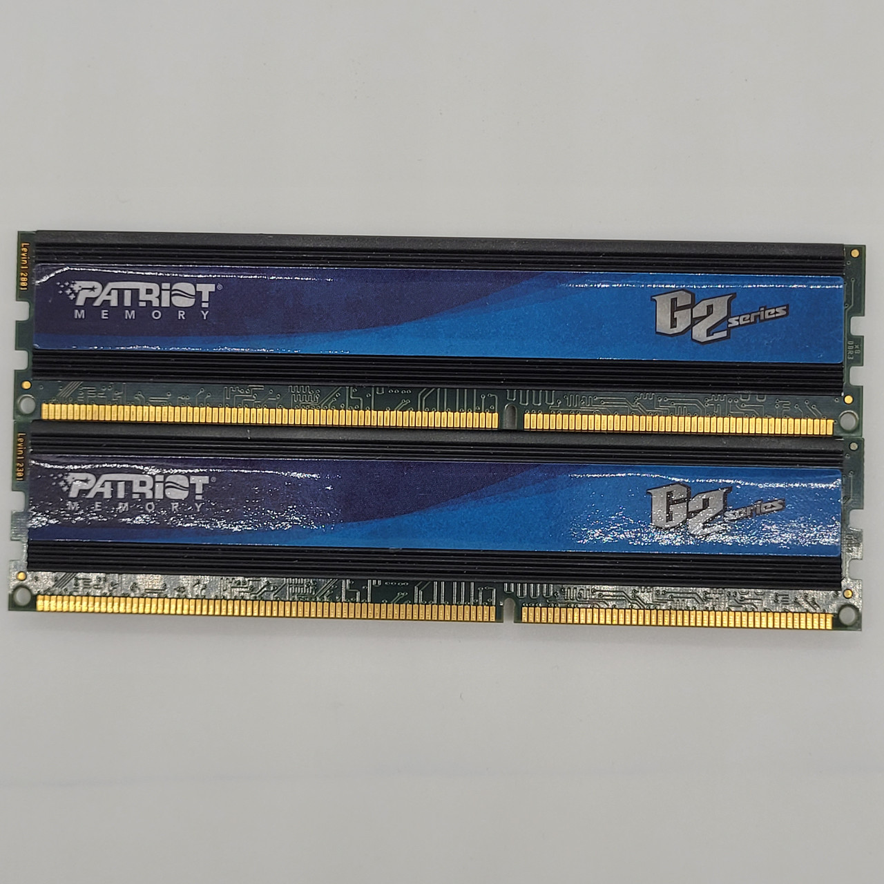Пара ігрової оперативної пам'яті Patriot DDR3 16Gb (2x8Gb) 1333MHz PC3 10600U 2R8 CL9 (PG38G1333EL) Б/У