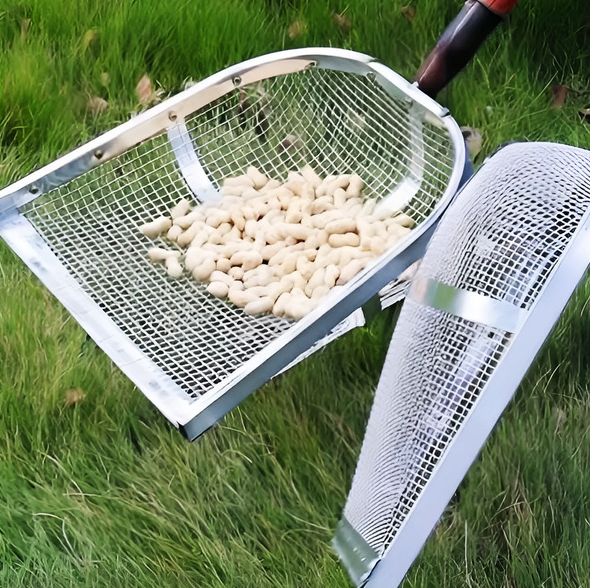 Лопата сито для зерна має невеликі отвори розміром 5х5 мм, фото 1