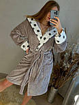 Халат теплий м'який короткий жіночий бежевий у горошок із капюшоном, фото 3
