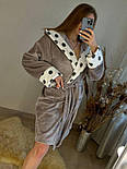 Халат теплий м'який короткий жіночий бежевий у горошок із капюшоном, фото 2