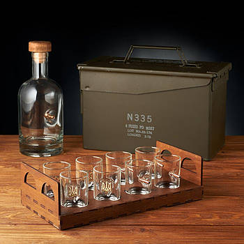 Набір для алкоголю 8 стопок і графін в коробі з БК "Патріотичний"