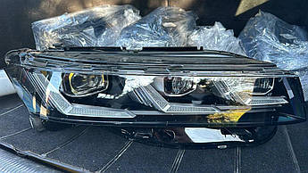 Фара передня права IQ Full Led Volkswagen VW Touareg 3 рестайлінг 761941082H 761941082B