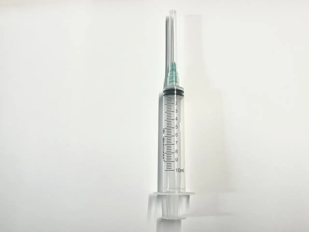 Шприц 3-х компонентний одноразовий стерильний 10 мл з голкою, Луер Локк 21 G (0.8*38 мм) - медична