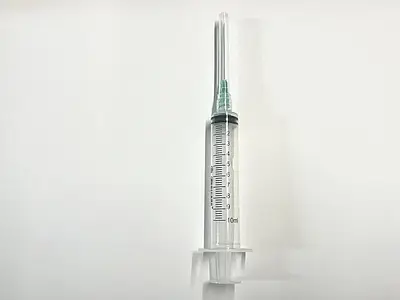 Шприц 3-х компонентний одноразовий стерильний 10 мл з голкою, Луер Локк 21 G (0.8*38 мм) - медична