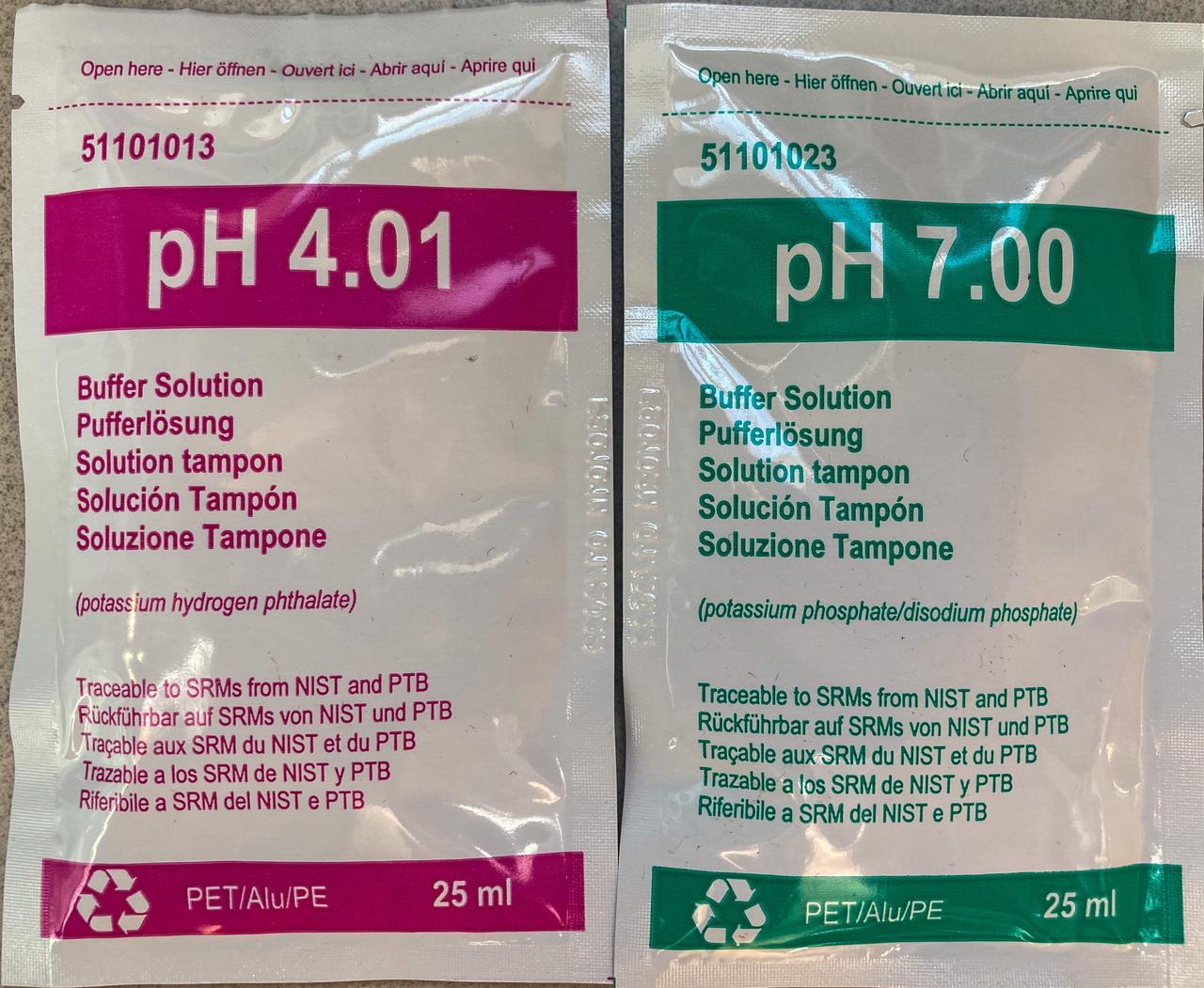 Набір саші з калібрувальними розчинами для pH-метрів XS Set CAL pH BIS SACHET 25ml (1x25 мл pH4 + 1x25 мл pH7)