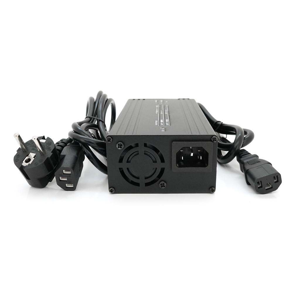Зарядний пристрій для акумуляторів LiFePO4 12V(14,6V),4S,10A, роз'єм С13,137x90x50mm