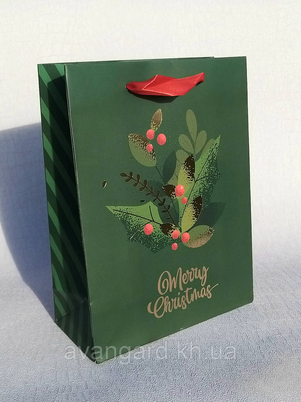 Новорічний пакет 23,5 см х 18 см х 8 см Merry Christmas зелений