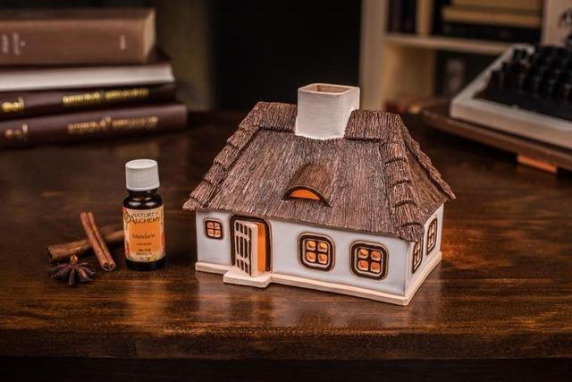 Керамический подсвечник украинская хата