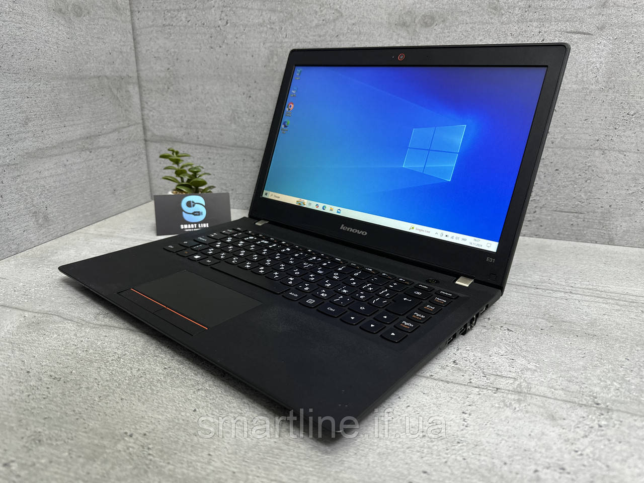 I3-5005U 13.3” HD 4gb ddr3 Ноутбук для роботи Lenovo Леново E31-70 128gb ssd