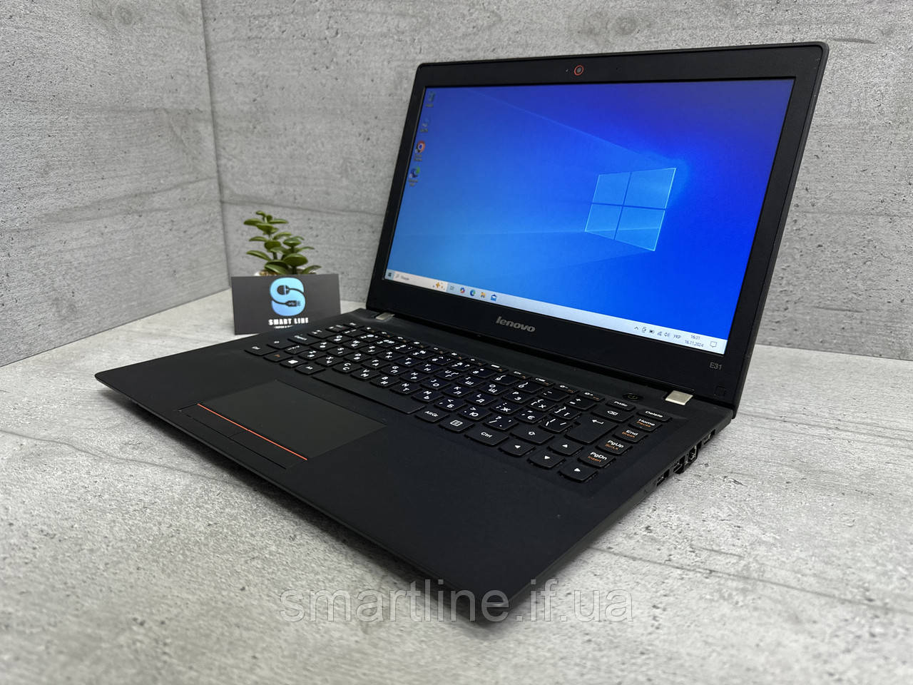 I3-5005U 4gb ddr3 128gb ssd Мультимедійний ноутбук Lenovo Леново E31-70