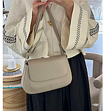 Каркасний жіночий клатч чорна модна сумка маленька крос боді на плече сумка з широким плечовим ременем, фото 8