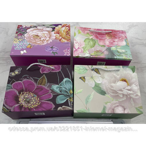 Пакет подарунковий паперовий S "Flower dance" 23*18*10см Stenson R91520-S [Склад зберігання: Одеса №3]