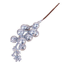 Декоративна гілка з ягодами срібло 21 см 3 шт