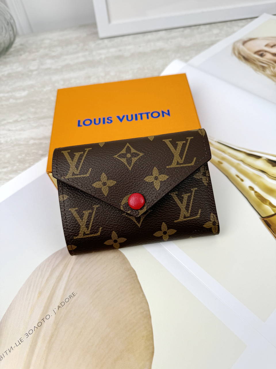 Жіночий гаманець Louis Vuitton коричневий + червоний конверт міні Луї Віттон, фото 1