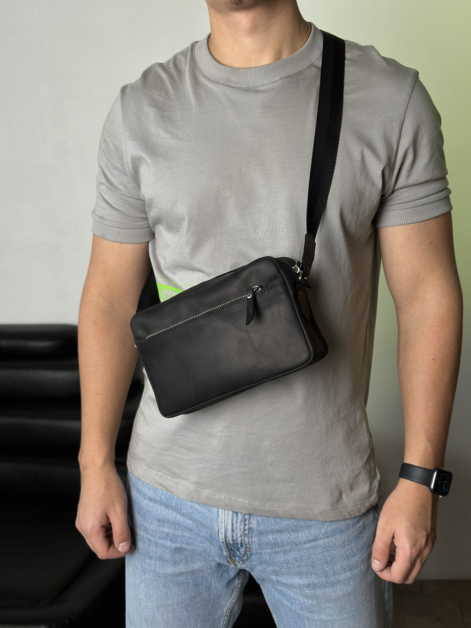 Чоловіча сумка через плече з натуральної шкіри Crazy Horse Українського виробництва S486