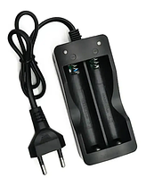 Зарядка від 220V для 2 шт. акумуляторів 18650 / Чорна