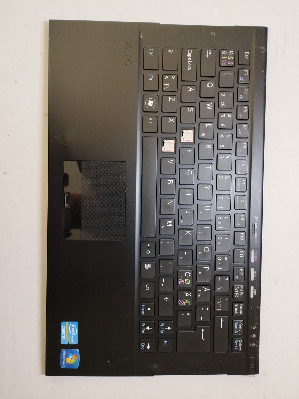 Sony Vaio VPCZ2 VPC-Z2 Корпус C (топкейс, середня частина з клавіатурою) 4-284-657-01 N860-7832-T00 б/у