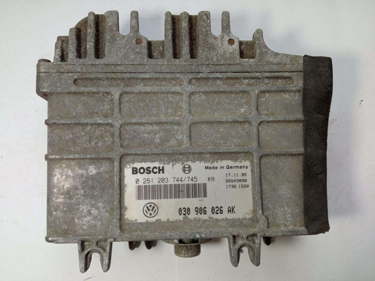 Електронний блок керування Volkswagen Bosch 0 261 203 744/745 / 0261203744/745 / 030 906 026 AK / 030906026AK