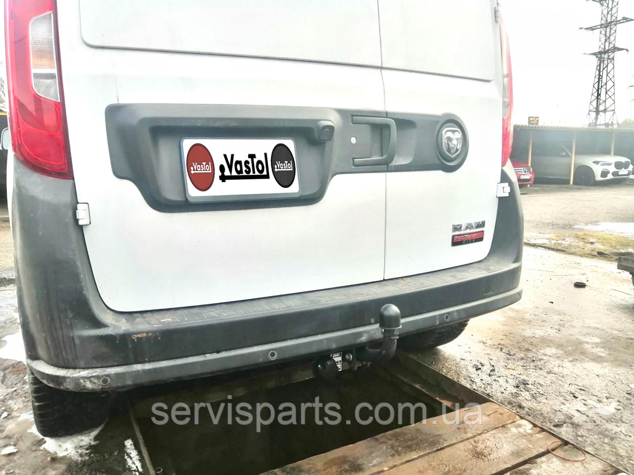 Фаркоп Fiat Doblo 263 2009-2022 (Фіат Добло 263) гак на болтах