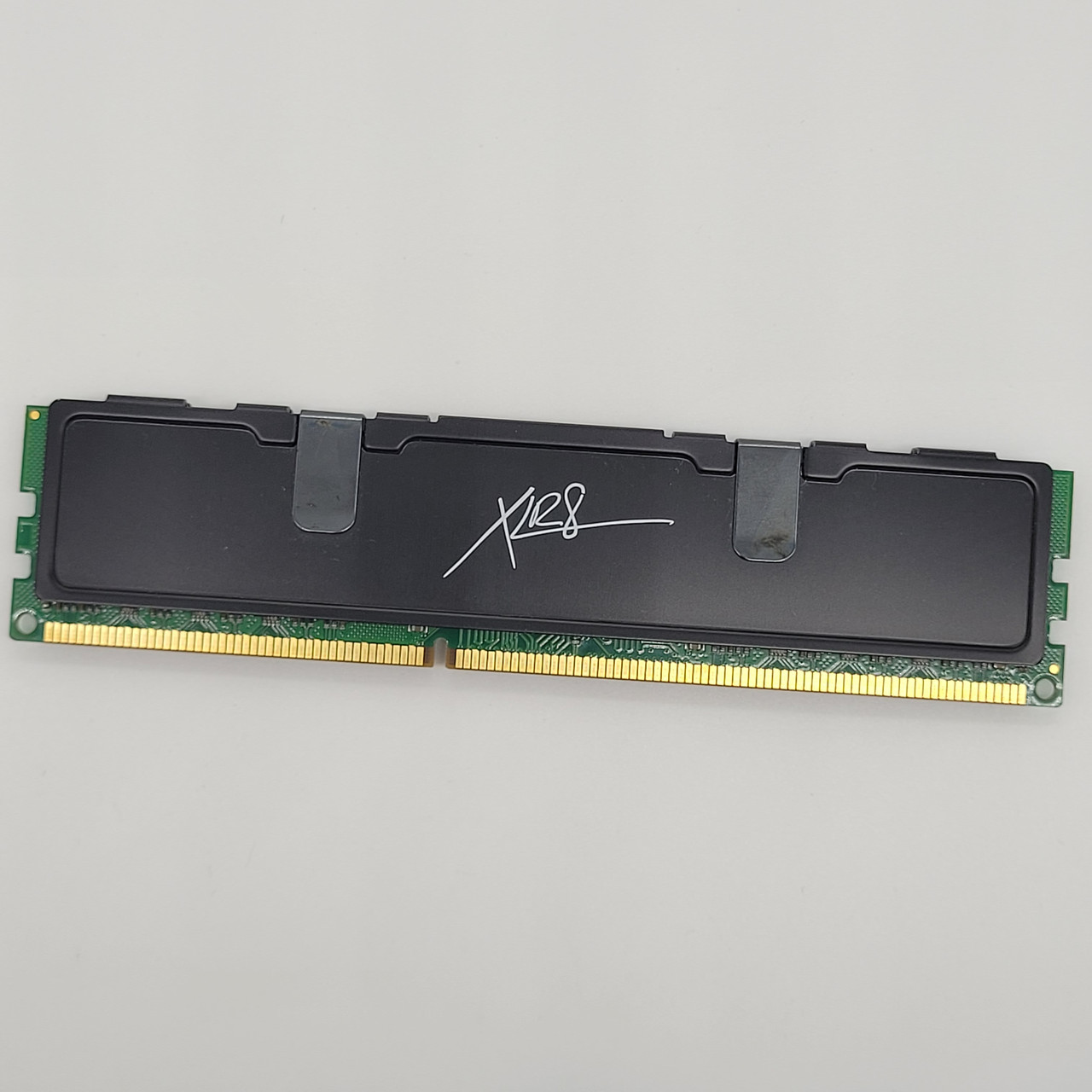 Ігрова оперативна пам'ять PNY DDR3 8Gb 1333MHz PC3 10600U CL9 (8GBH2X04E99924-15-H) БВ