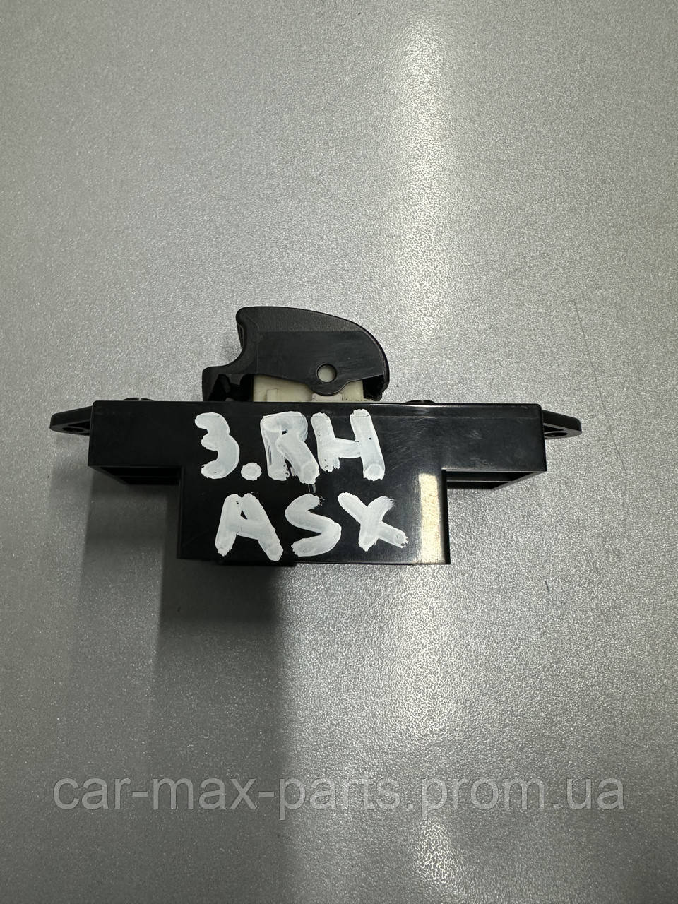 Кнопка склопідйомника задня ПРАВА Mitsubishi ASX Lancer X 2007- б/у Оригінал MR587944, фото 1