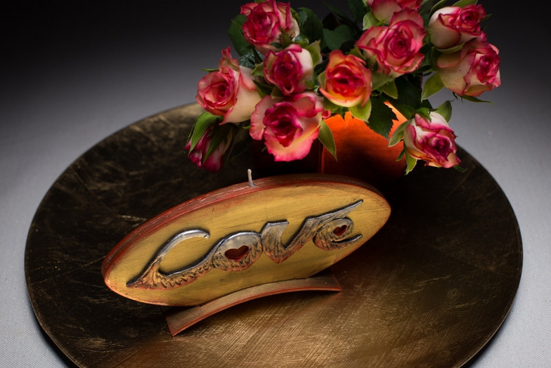 Свічка диск Love 185х12х90мм. 1шт. Колір золотий.