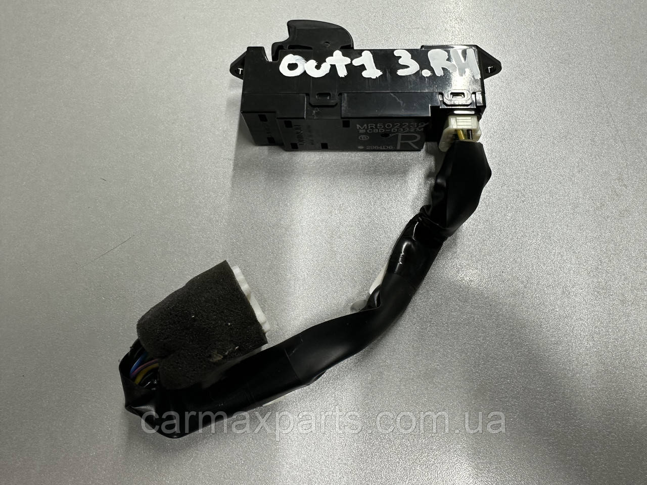Кнопка склопідйомника задньої Правої дверей Mitsubishi Outlander 1 CU 02-08 б/у Оригінал Комплектна