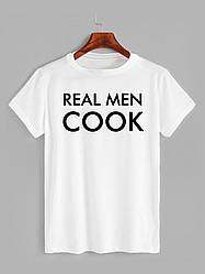 Футболка з принтом Real men cook (0510)