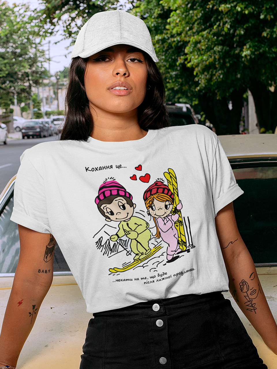 Футболка до Дня закоханих з принтом Love is - чекати на те, що буде після лижної прогулянки (0212), фото 1