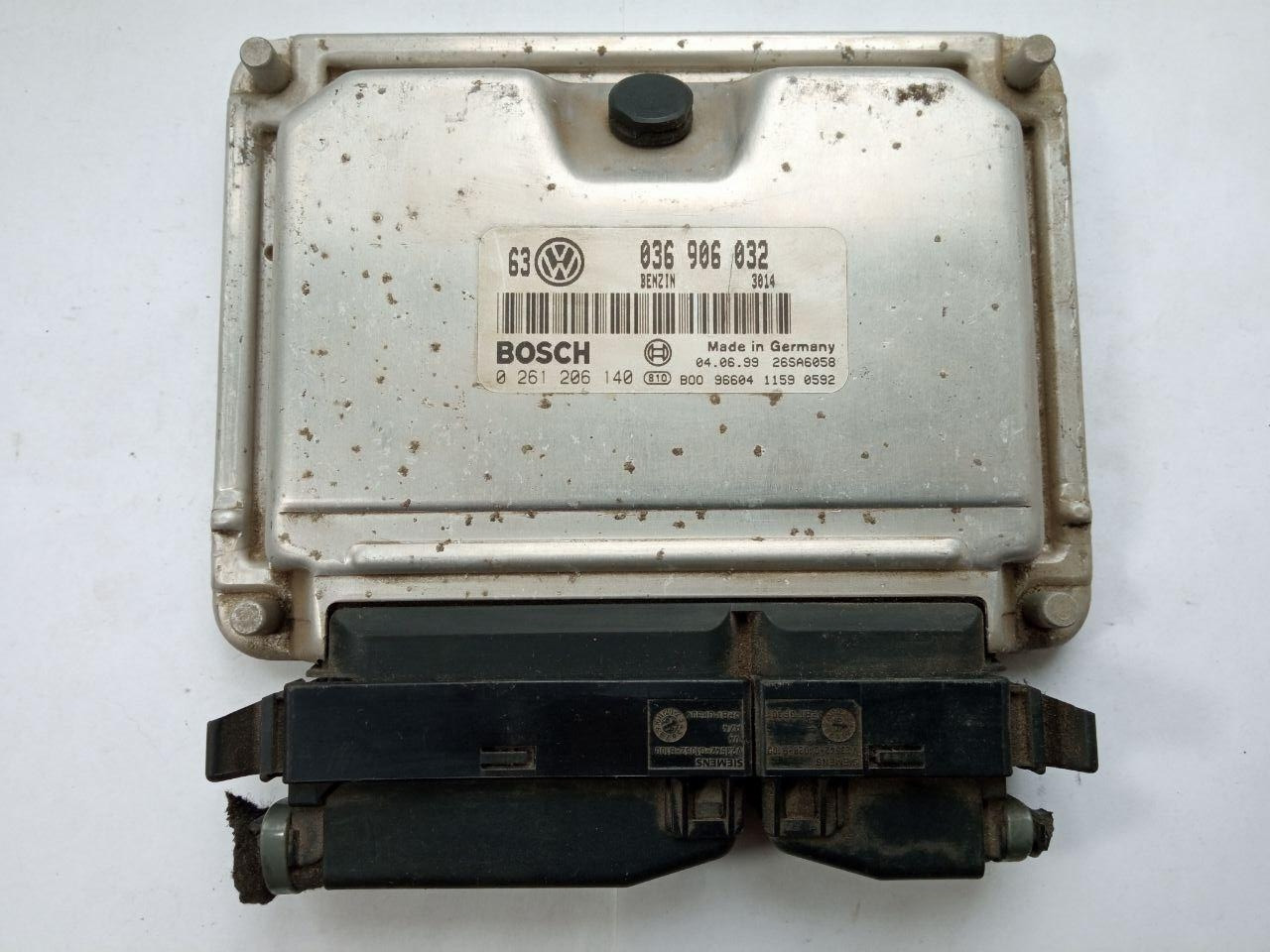 Електронний блок керування Volkswagen Bosch 0 261 206 140 / 0261206140 / 63W / 036 906 032 / 036906032