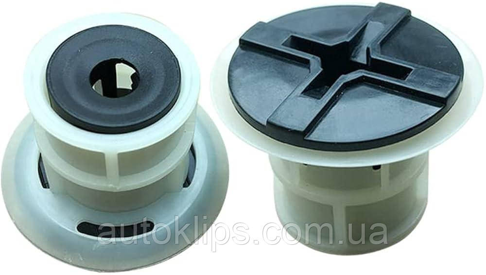 Клипса кріплення захисту TOYOTA Auris, Avalon, Camry, Highlander, C-HR / Lexus ES350, RX450H OEM:9046717024