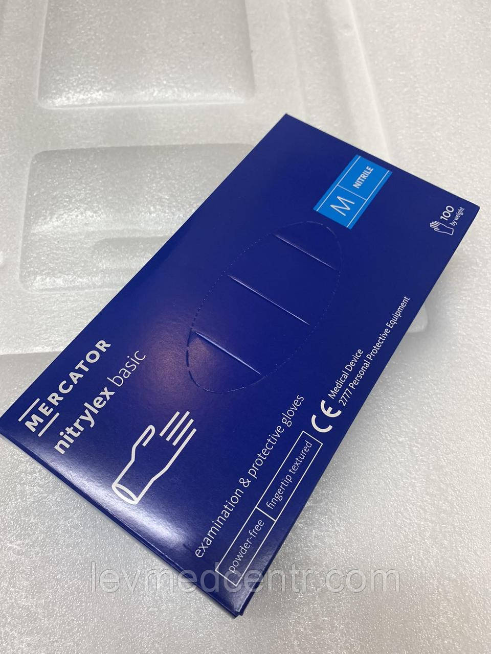 Рукавиці медичні нітрилові Mercator Medical Nitrylex Basic сині розмір M (100 шт./50 пар/пач.)