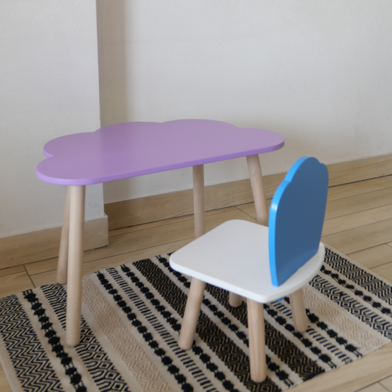 Комплект стіл та стул дитячий ChildWood - Set  Стіл бузковий хмаринка + стілець білий блакитний Мушля (Фанера)