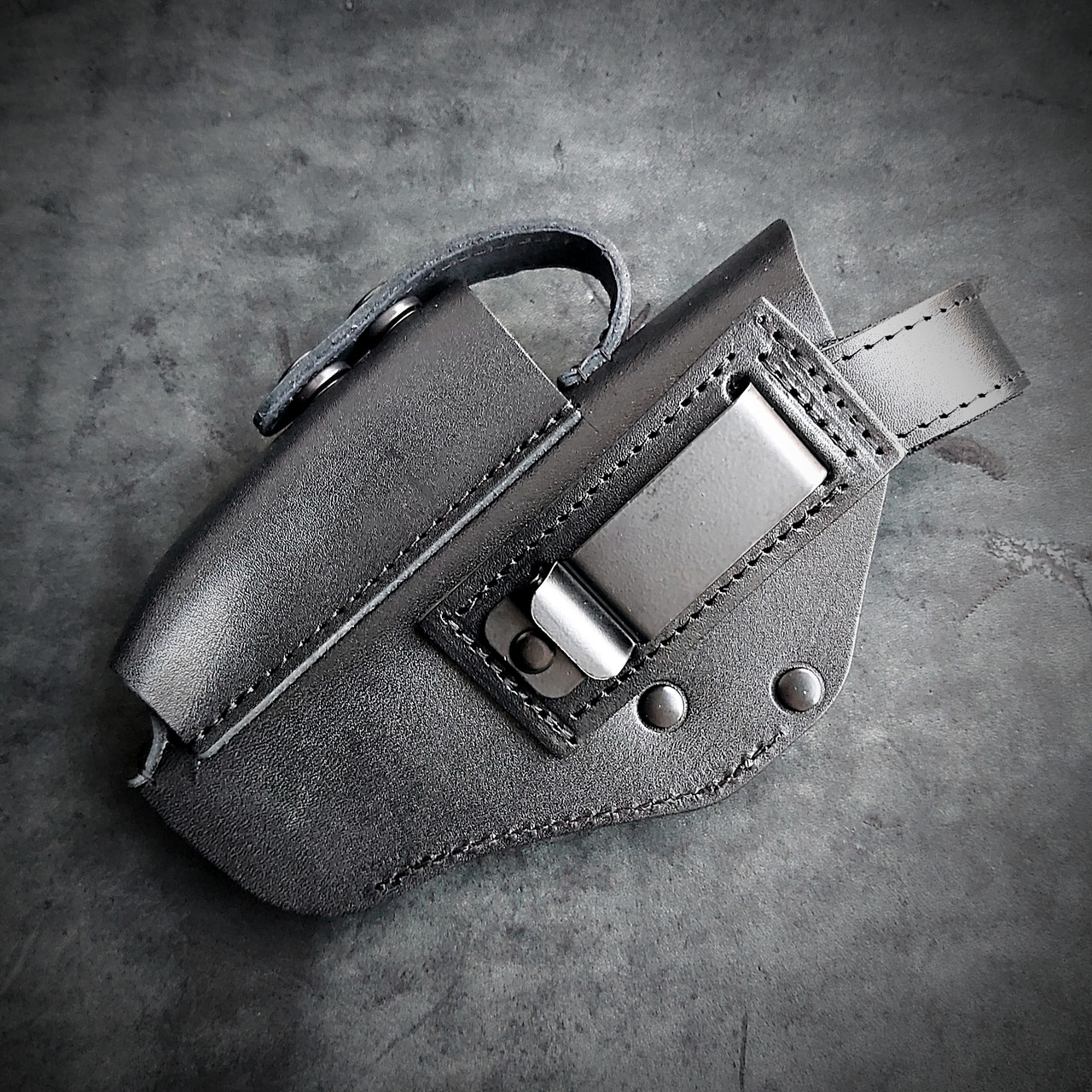 Поясна кобура з натуральної шкіри чорна для ТТ на скобі