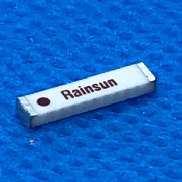 AN9520-270 Антена: 2450 МГц. 1,5 дБ. 2х9.5 мм. SMD