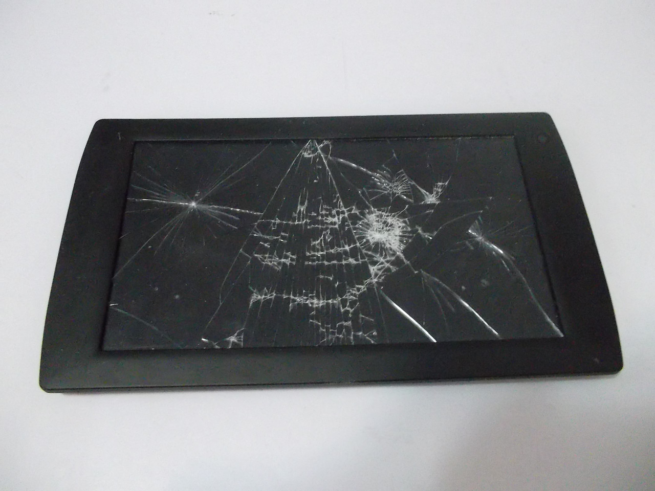 Планшет Prestigio PMP3270B №1853 на запчасти