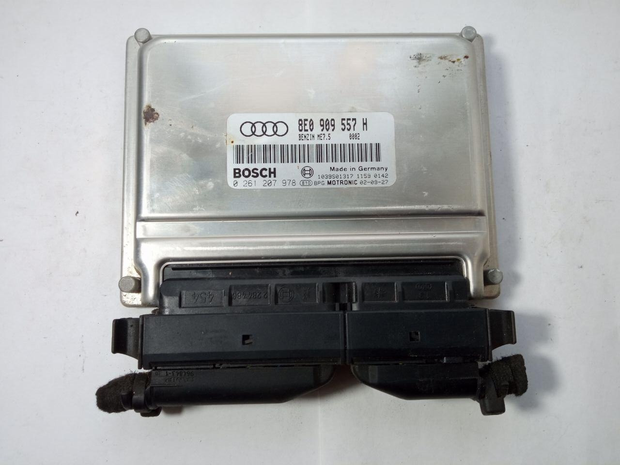 Електронний блок керування Audi Bosch 0 261 207 987 / 0261207978 / 8E0 909 557 H / 8E0909557H