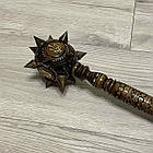 Красива булава на подарунок, сувенірна дерев'яна булава на підставці з Тризубом ручного різблення, 50 см, фото 7