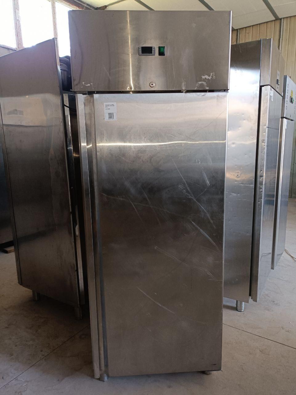 Холодильна шафа GASTRO HERO YGN650TN, б/у