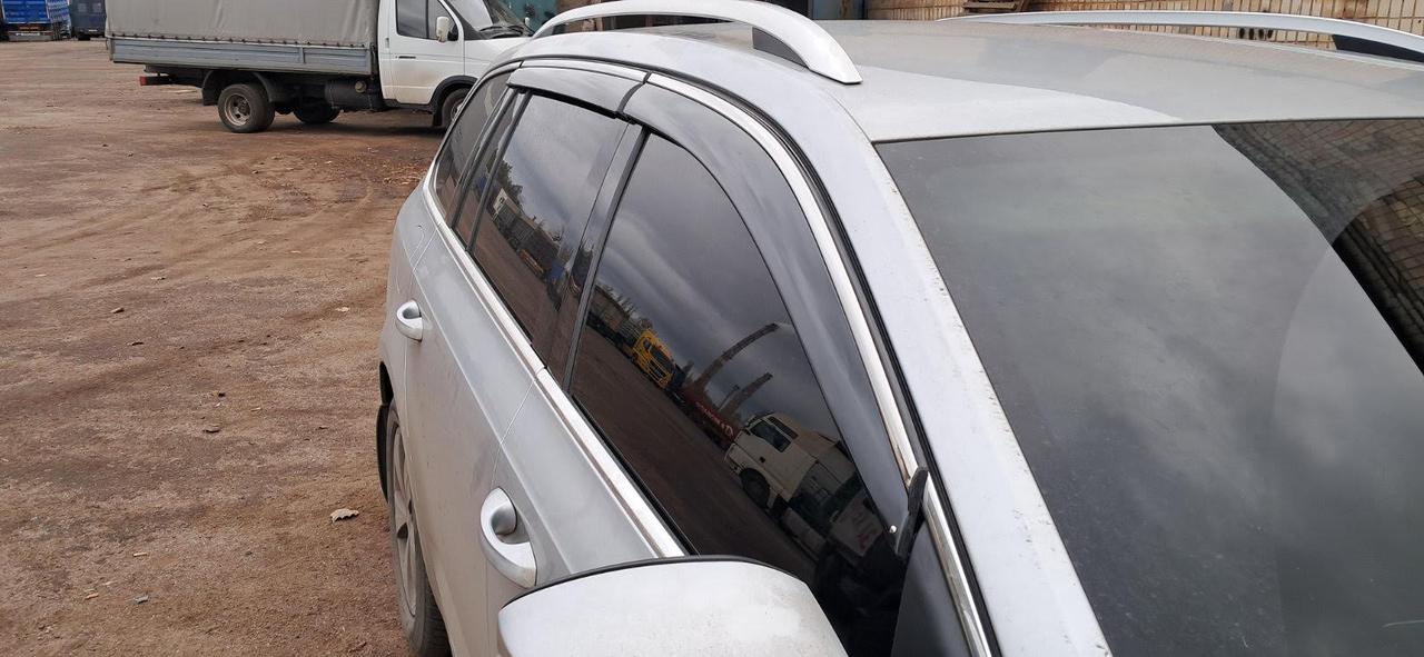 Skoda Octavia A7 Combi (2013-2019) - дефлектори вікон з хромом, фото 1