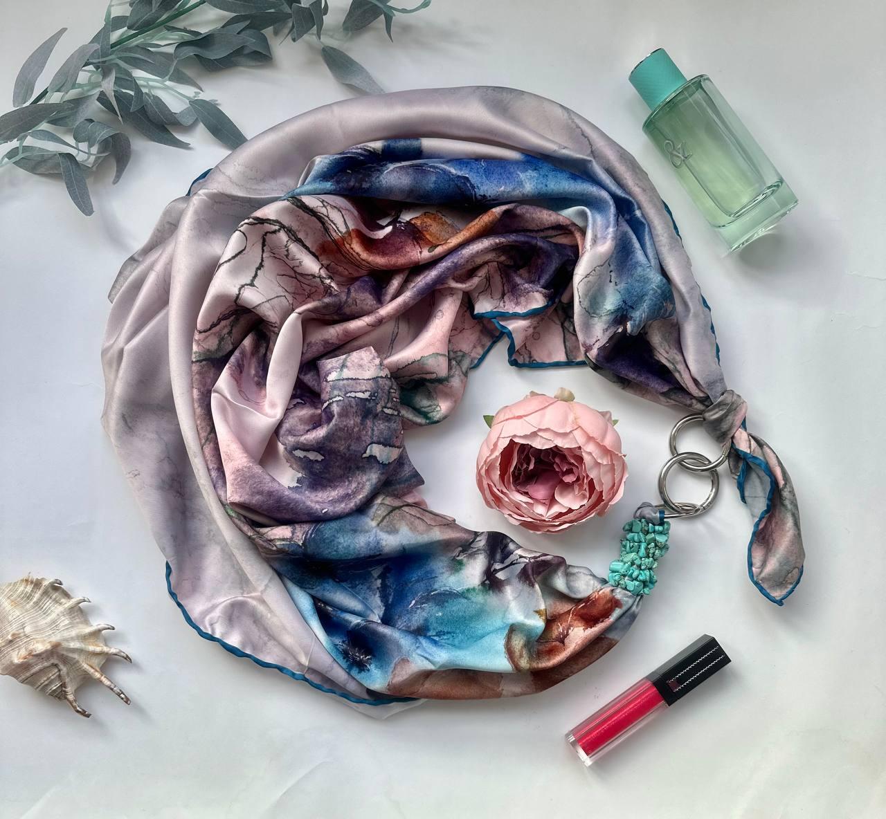 Дизайнерська хустка "Бірюзовий риф" від бренда My Scarf, прикрашена натуральним каменем бірюза
