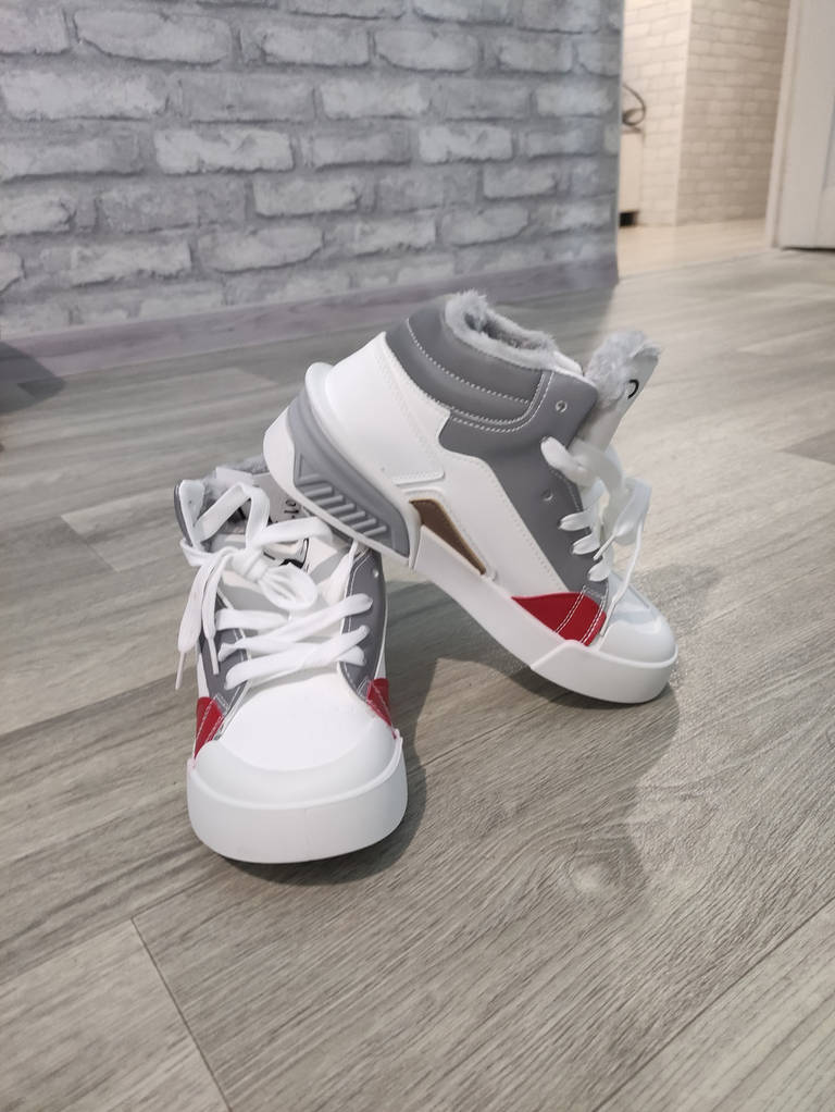 Кеди жіночі білого кольору на хутрі 193495M - фото покупців 4